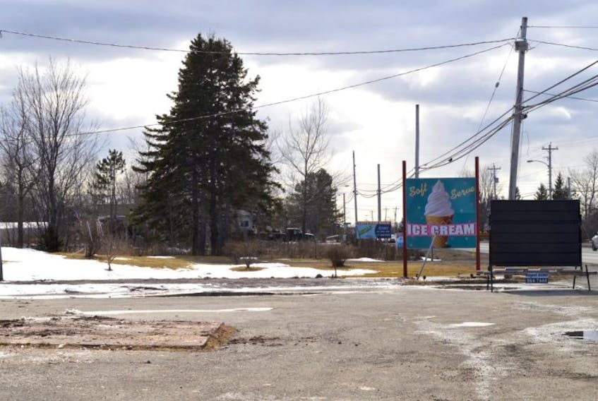 It’s just an empty lot right now but a new ice cream shop and a fish market are expected to reopen in the former Tasty Treat location in Howie Centre later this year.