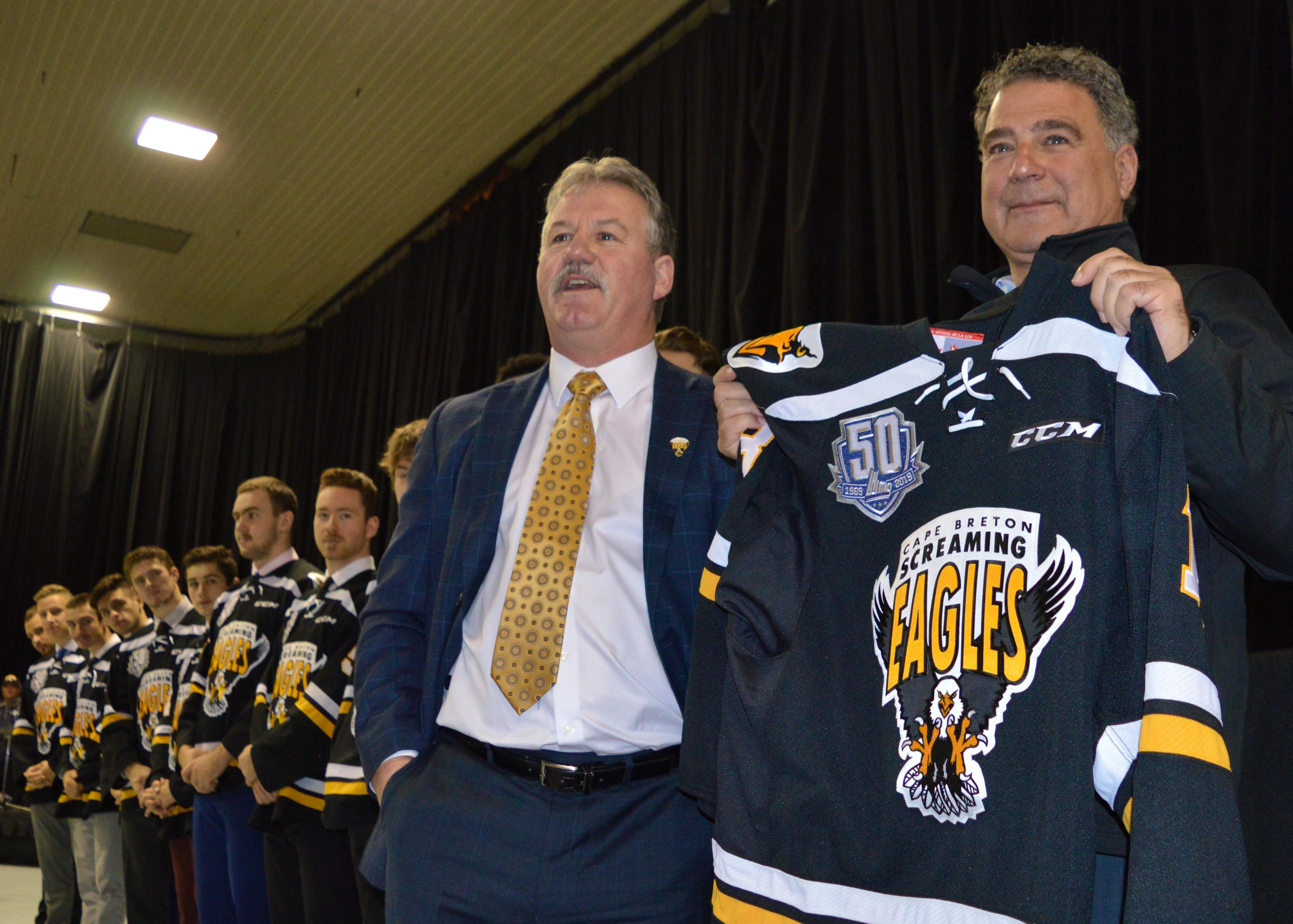 Irwin Simon introduced as majority owner of the Cape Breton