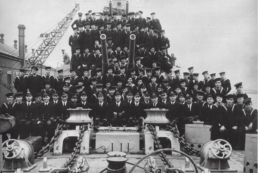 The final photo taken of the ship’s company of HMCS Athabaskan in April 1944. Lt.-Cmdr. John Stubbs is in the centre with crossed arms.
NAVAL MUSEUM OF HALIFAX