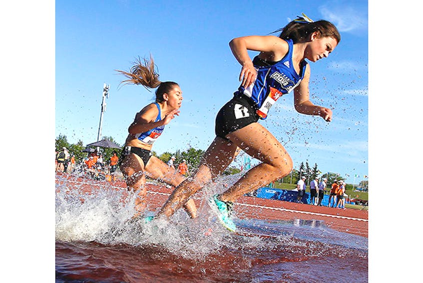 Breanna Sandluck in the 3,000m steeplechase at the 2017 Canada Games.