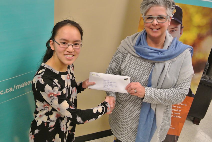 After winning a Nourish Nova Scotia contest, Grade 11 student Christelinda Laureijs donated her $500 prize to the Nova Scotia Community College to support the students with healthy eating opportunities. The college’s Jocelyn Ollerhead, Manager of Student Services, accepted the donation Feb. 12.