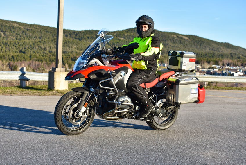 Dr. Wian Lotter is a motorcycle enthusiast who is raising funds for Doctors Without Borders as he rides through the United States.