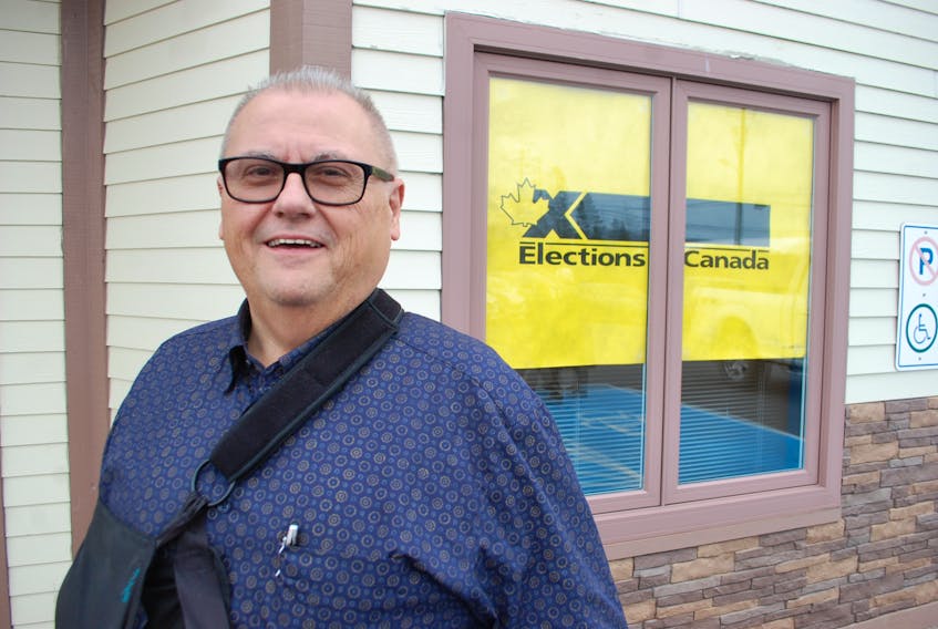 Mike Windsor outside Elections Canada offices in Clarenville on Friday, Nov. 17.