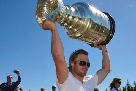 Stanley Cup Takes A Tumble During Newfoundland Visit With Michael Ryder  (VIDEO)