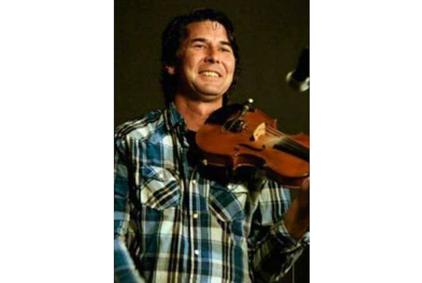 Fiddler Billy MacInnis with Leon Gallant will be the special guests at Ceilidh in the City on Sept. 4.
