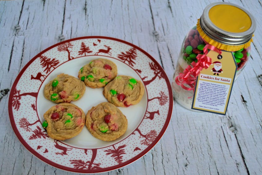 Making cookies is an easy and fun project to add to your Christmas and holiday routine.
