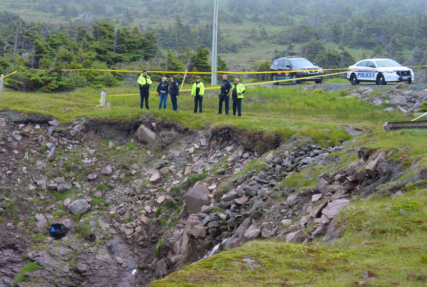 The RNC Major Crime Unit has started its investigation of a suspicious duffel bag, found on Monday at Cape Spear, that contained guns.