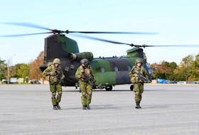 Canadian soldiers train on the McNaughton parade square at Canadian Forces Base Kingston in Kingston, Ont. on Wednesday, Oct. 19, 2018. – Elliot Ferguson