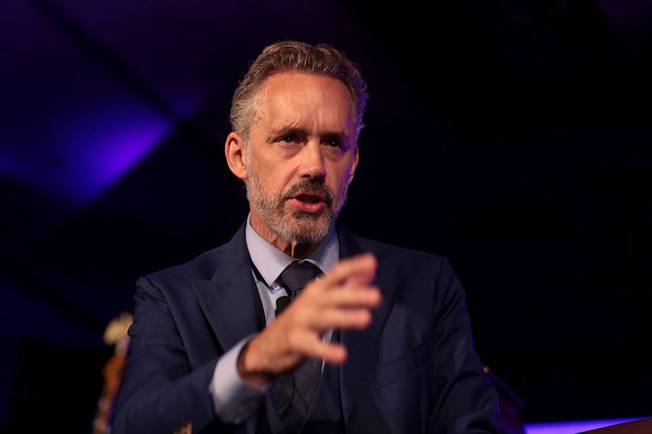 Jordan Peterson's popular '12 Rules' book banned by New booksellers because mosque massacre |