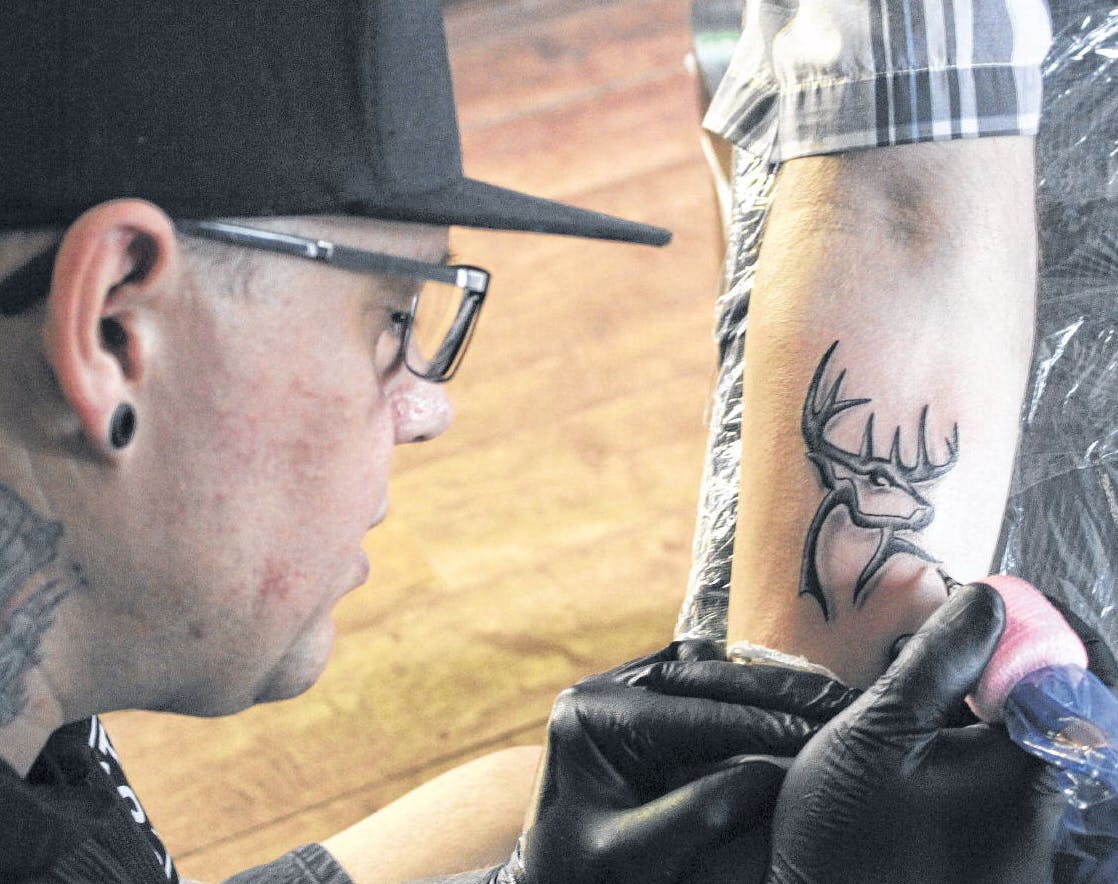 everlasting tattoo  Tattoos Tattoo studio Animal tattoo