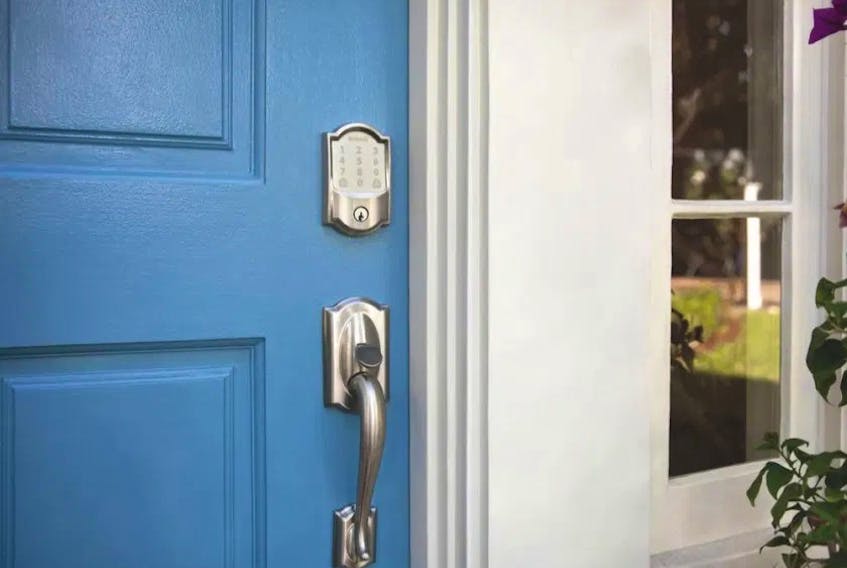For a more secure home, this smart lock offers keyless entry with up to 100 pass codes, a built-in alarm and the ability to monitor usage of the lock with the Schlage Home App. SchlageCanada.com