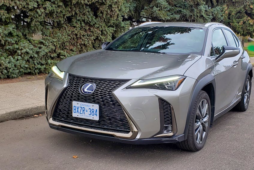 On the road, the 2019 Lexus UX250h’s manners are impeccable. Steering is light and precise, and the ride is smooth for a small vehicle, while it handles corners well.