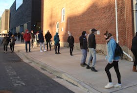 FOR NEWS STORY:
Hundreds of students lined up for COVID-19 tests at a pop-up testing site in the Richard Murray Design Building in Halifax Tuesday November 24, 2020. 
TIM KROCHAK PHOTO