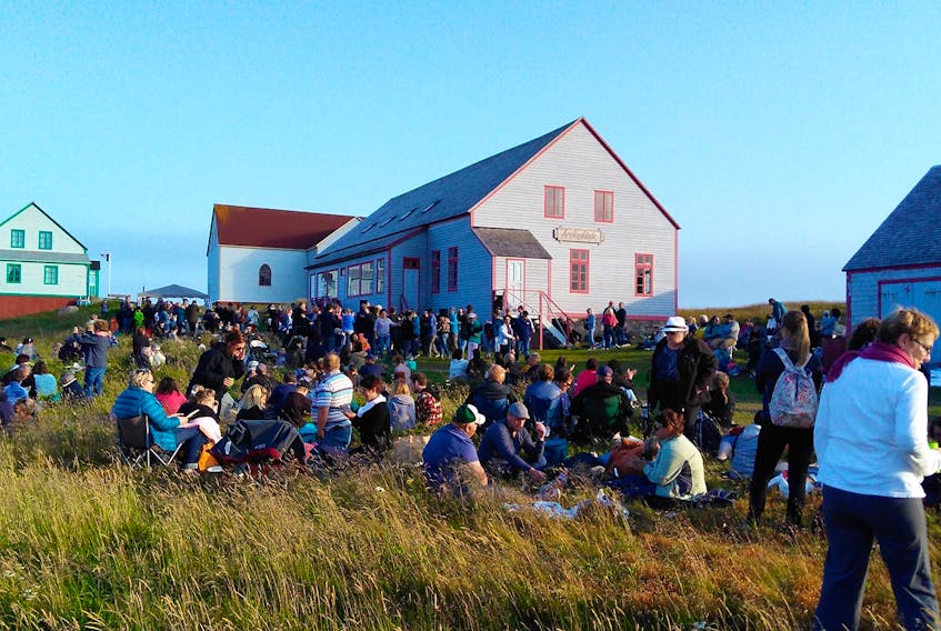 Crowds at the Balades Musicales at l’Île-aux-Marins, on St-Pierre-Miquelon. — Alexandra Hernandez photo