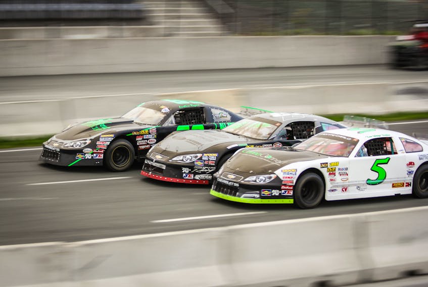 Action will heat up the holiday weekend when the 2019 NASCAR Whelen All-American Series kicks off at Eastbound International Speedway in Avondale today. Inclement weather forced the race to be moved to Monday. Action will be furious in all divisions including the NASCAR Division I series that in 2018 included drivers Justin Ryan (68), Josh Collins (23), and Chad Lawrence (5) who made it three wide on the front stretch at Eastbound. Also on track today will be Sun Life Financial Bandoleros, Hanlon Realty US Legends and Atlantic Dodge Dealers Hobby Stock drivers. — Max Cline Abrahams