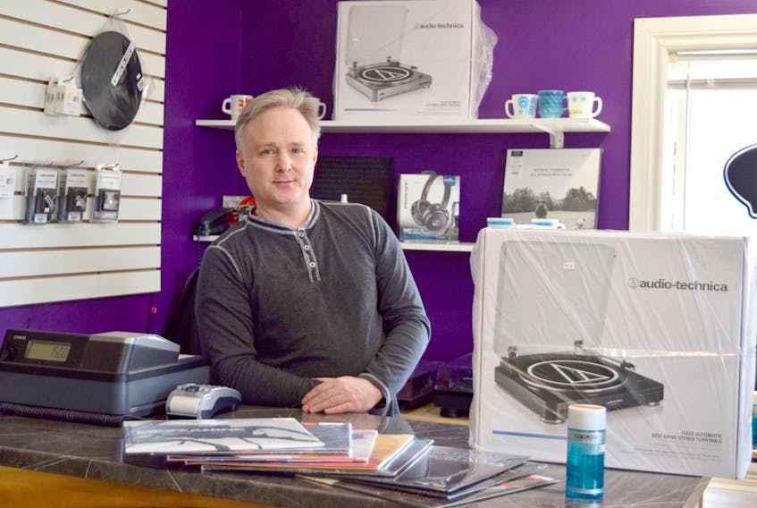 Jeff Amon had some experience collecting records from his high school days, so when the vinyl revival brought the retro music medium back into the spotlight, opening a record shop became a no brainer.