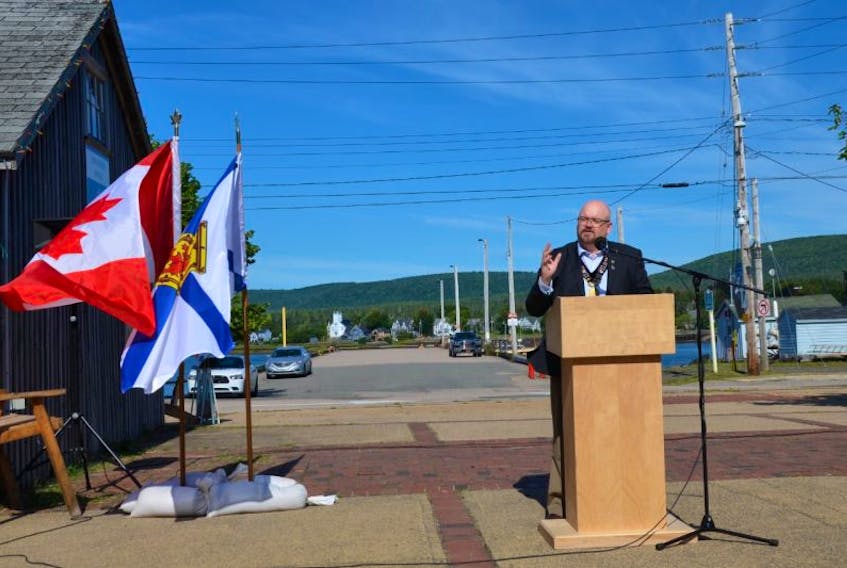 Annapolis Royal Mayor Michael Tompkins says the town might be small but that doesn’t mean it can’t create its own economic opportunities. The incumbent mayor with a self-professed passion for community has tossed his hat back into the ring for the Oct. 15, 2016 municipal elections.