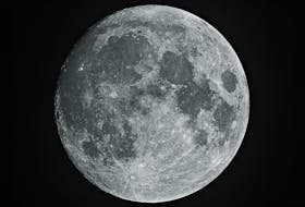 123RF
The full moon. 