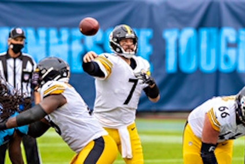 Ben Roethlisberger of the Pittsburgh Steelers throws against the Tennessee Titans at Nissan Stadium on Sunday.  The Steelers defeated the Titans 27-24 despite Roethlisberger tossing three interceptions.