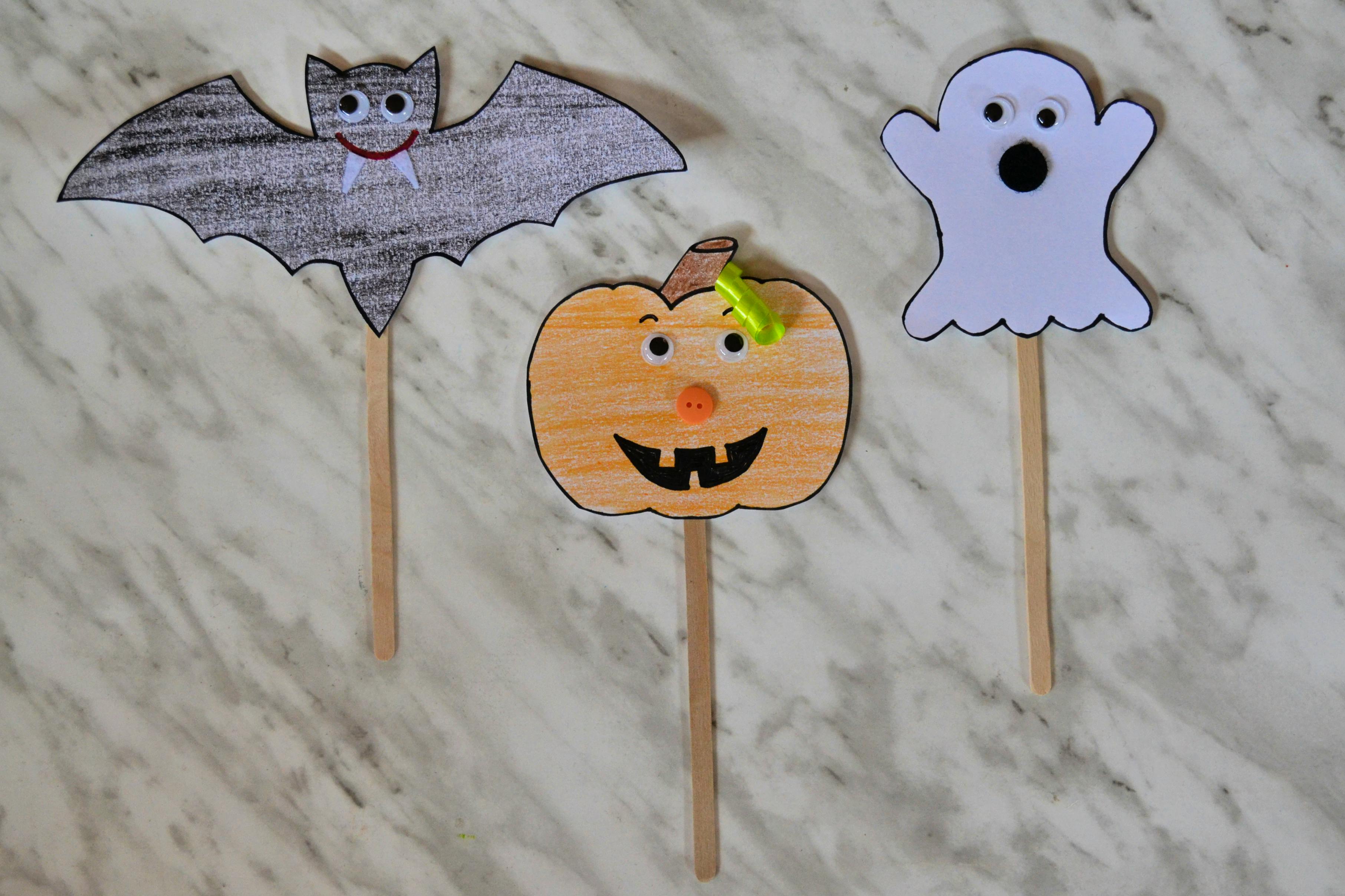 https://saltwire.imgix.net/freelance-east-coast-mommy-simple-halloween-crafts-for-all-ages-1.jpg?cs=srgb&auto=compress%2Cformat%2Cenhance