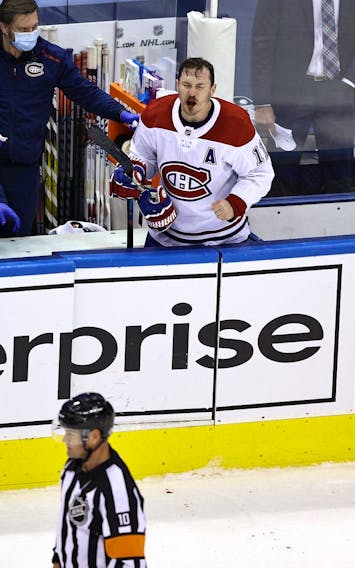 Canadiens' Brendan Gallagher bleeds from forehead after getting