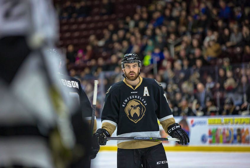 Zach O’Brien scored the game-winning goal at 18:31 of the third period Saturday night as the Newfoundland Growlers trimmed the Manchester Monarchs 4-2 to even the North Division final at a game apiece.