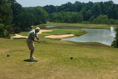  Hitting the links at the Bluffs on Thompson Creek (Tim Baines)