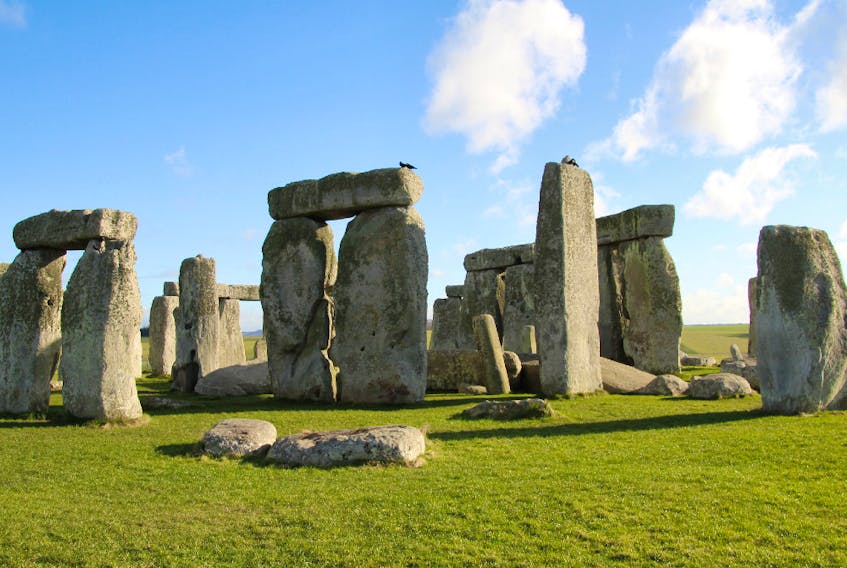  Stonehenge is an ancient monument consisting of the remains of a ring of standing stones in Wiltshire, U.K.