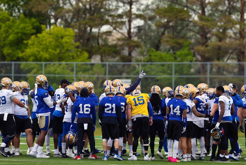 The Winnipeg Blue Bombers huddle as a team during practice on the University of Manitoba campus on Tues., June 11, 2019. Kevin King/Winnipeg Sun/Postmedia Network