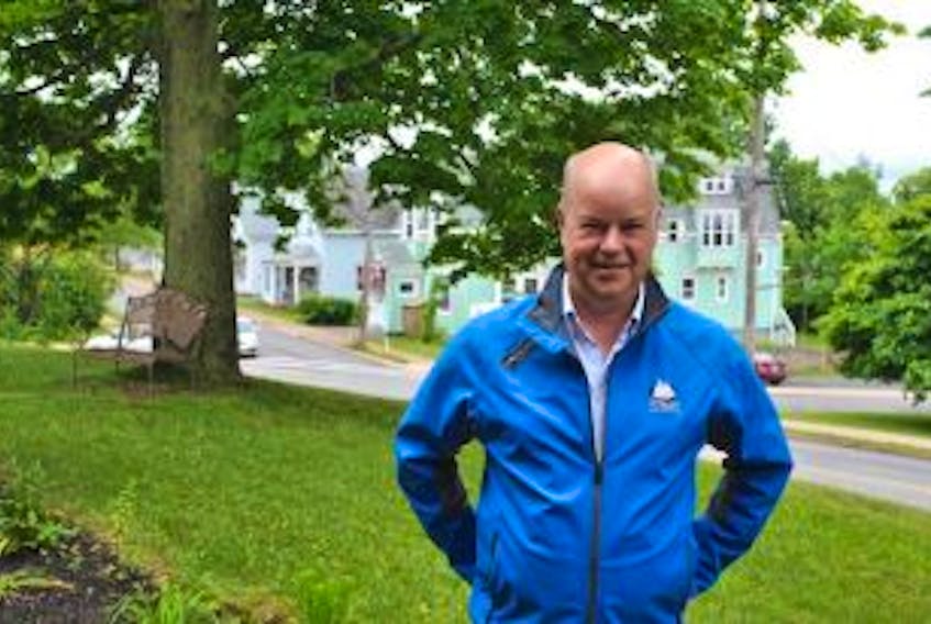 ['Jamie Baillie was in Pictou County over the weekend for the Pictou Lobster Carnival and discussed the political issues facing Pictou County and Nova Scotia.']