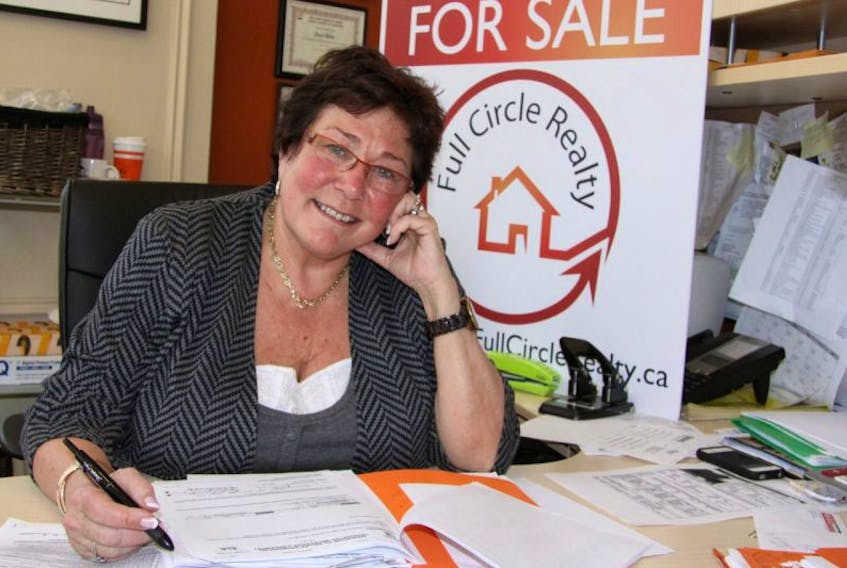 <p>Janet White launched Full Circle Realty in Windsor in 2012 but due to an unexpected illness, had to sell her business in the spring of 2013. She died that fall. Family members have found a way to honour her memory by hosting a special golf tournament to raise funds to find a cure for ALS.</p>