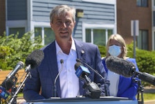 August 5, 2020— Provincial Progressive Conservative Leader Tim Houston outlines his party’s long-term care plan Wednesday at a news conference outside the Melville Heights nursing home in Halifax.
ERIC WYNNE/Chronicle Herald