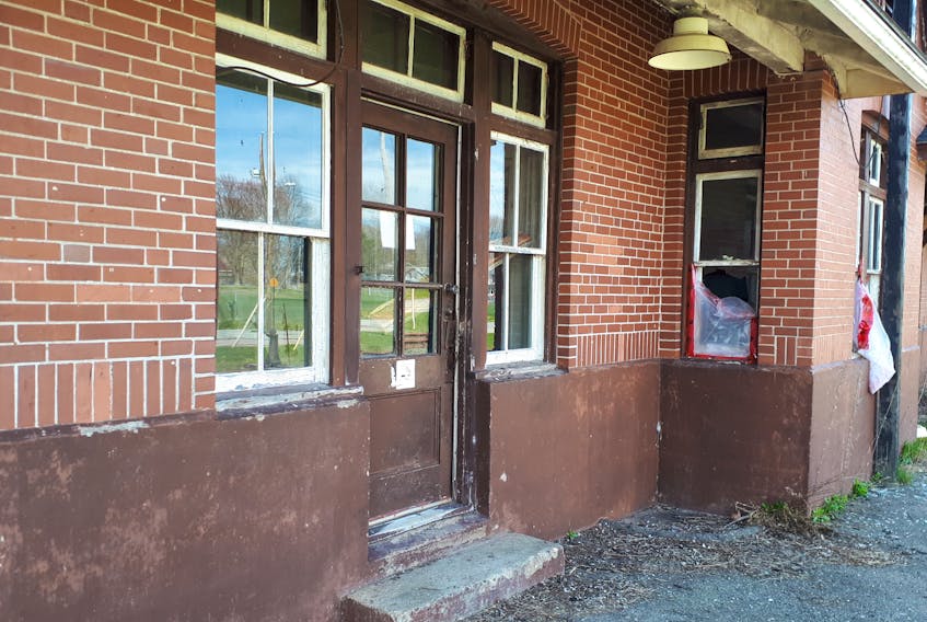 After seeing social media posts about the deteriorating condition of the Hantsport train station, a provincial and federal heritage site, transportation historian Dan Conlin visited and found several windows broken and the door apparently kicked in.