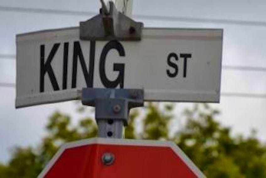 ['Windsor town council has voted to change the traffic flow on King Street this spring.']