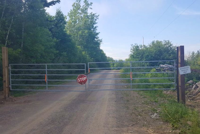 A locked steel gate that has been erected by a land owner on Little York Road in Lower Five Islands is causing consternation for neighbouring property owners.&nbsp;