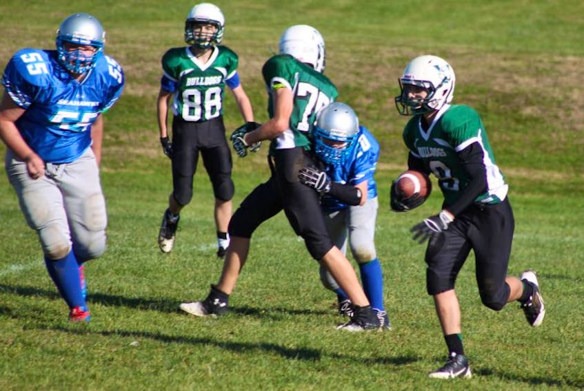For a second weekend in a row, the bantam, peewee and atom Bulldogs all fell short on the scoreboard, this time against Bedford. All four Bulldogs' teams, including the mites, are in action this weekend as part of Football Day in the Valley Oct. 12 in Canning.&nbsp;