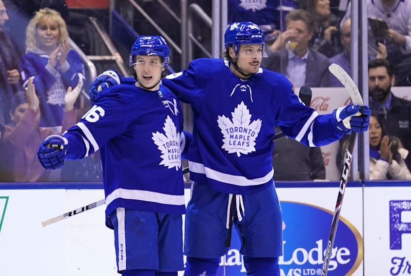 Penguins captain Sidney Crosby praised the abilities of Maple Leafs forwards Auston Matthews (right) and Mitch Marner ahead of Tuesday night's game in Pittsburgh. (John E. Sokolowski/USA TODAY Sports)