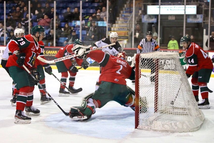 Halifax Mooseheads goalie Alexis Gravel stretches to make a save during Tuesday's QMJHL game against the Charlottetown Islanders at the Eastlink Centre in Charlottetown. (QMJHL/Darrell Theriault)