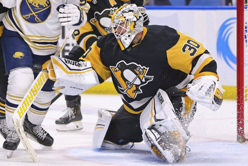 With veteran goaltender Craig Anderson on his way out in Ottawa, Don Brennan suggests that the Senators should go after Pittsburgh Penguins goalie Matt Murray, who is a restricted free agent. 