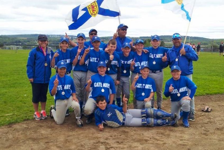 Yarmouth Pizza Delight Peewee AA Gateways are Atlantic champions.