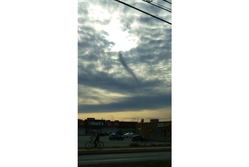 David Blight and his son were surprised to see what looked like the beginning of a tornado over the Chain Lake area of Halifax last week.  However, things are not always as they appear! What they observed is a fallstreak.