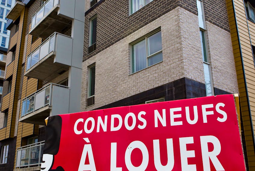 Rents in Canada’s big cities appear to falling fast and that poses a risk to house prices, says a new report by Capital Economics.  

