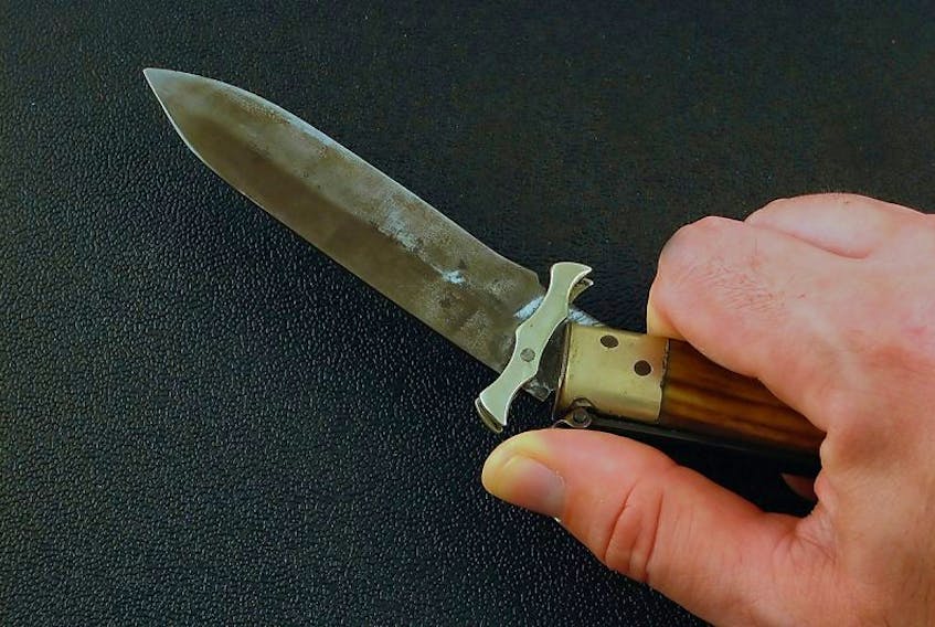 tg-25072017-knife