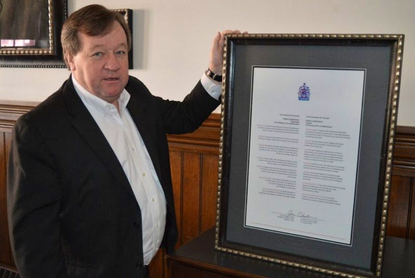 Charlottetown Mayor Clifford Lee says he might send a picture of this proclamation to the premier of New Brunswick. The proclamation, signed by former prime minister Jean Chretien, recognizes Charlottetown as the birthplace of Confederation. As of Canada’s 150th birthday celebrates, New Brunswick has chosen the slogan ‘Celebrate where it all began’.

