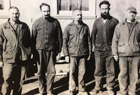 Group portrait of male internees at Camp Ripples in New Brunswick, including Italian Canadian internees. On the far left is Felice Martiniello, from Sydney, Nova Scotia. Public domain
